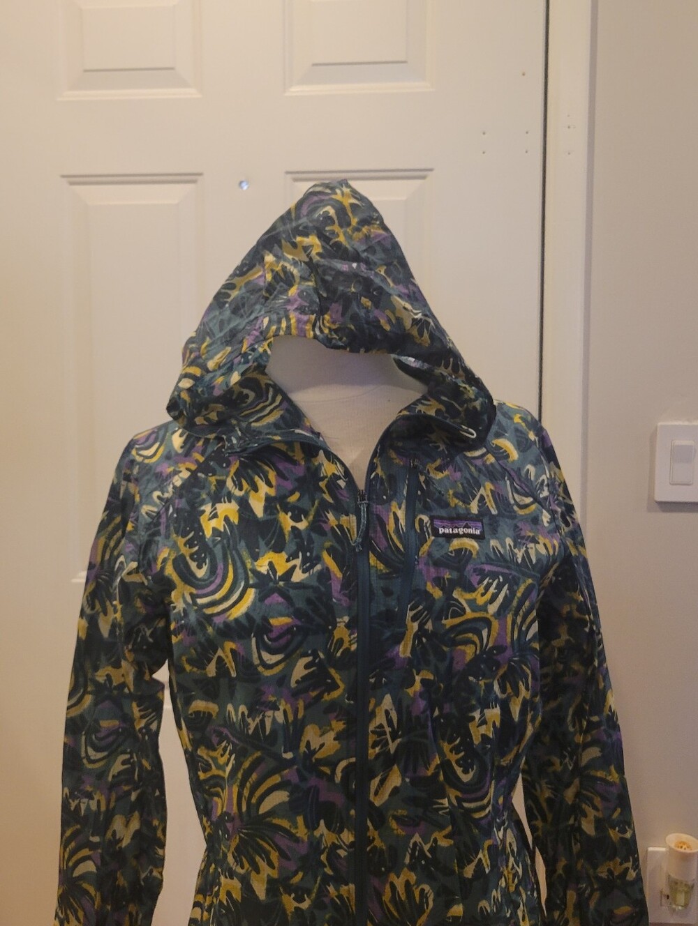 🧥EUC~PATAGONIA Hooded Windbreakerc Jacket
